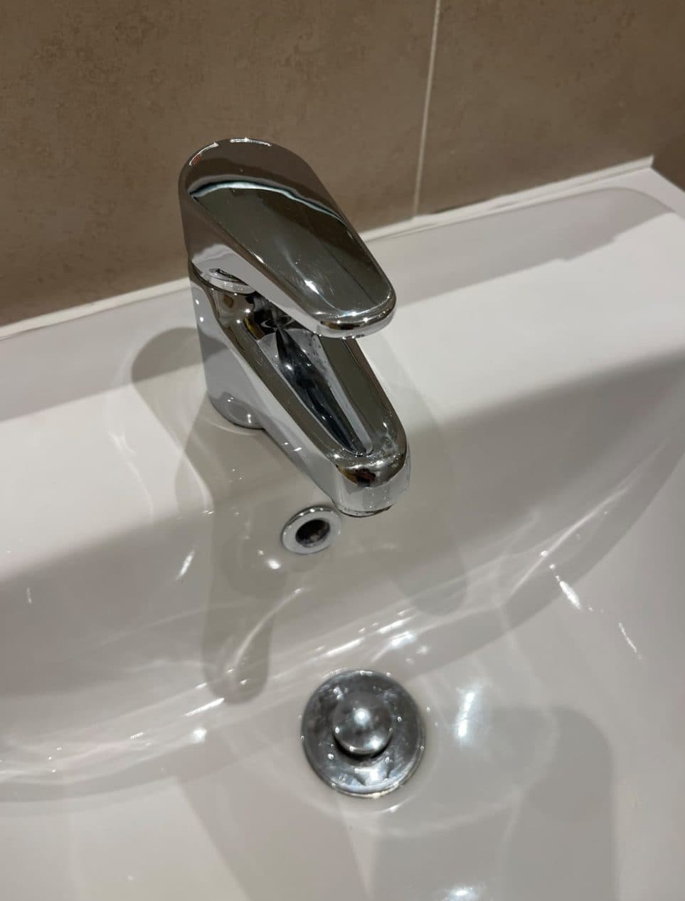 Bathroom sink after end of tenancy cleaning London