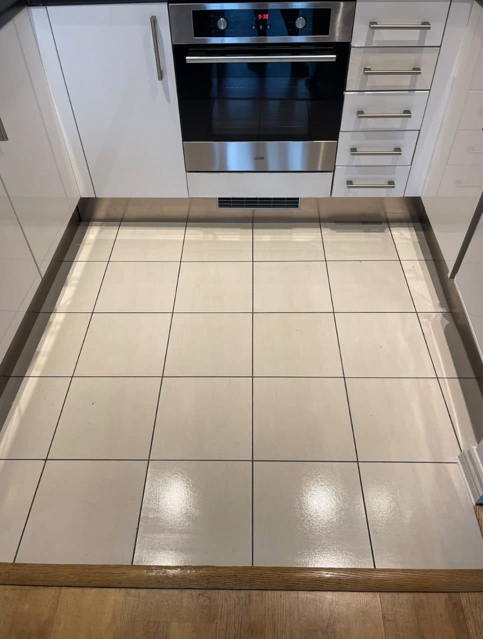 End of tenancy cleaning kitchen floor London